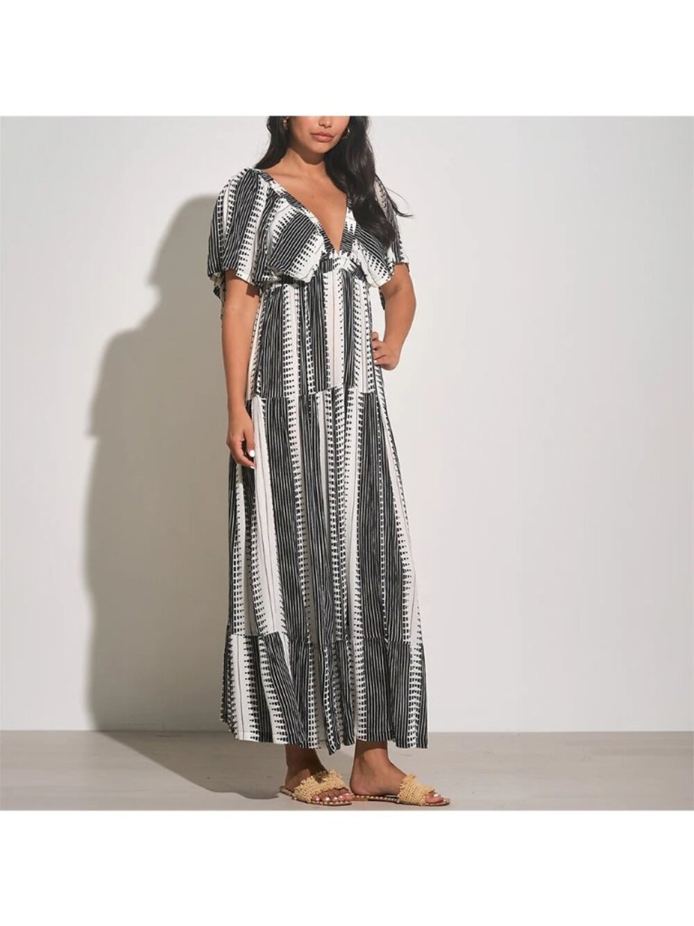 Elan Open Back Ruffle Sleeve Maxi Dress Size Small - New with Tags